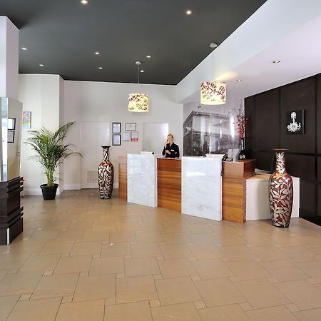Metro Hotel Ipswich International Екстер'єр фото