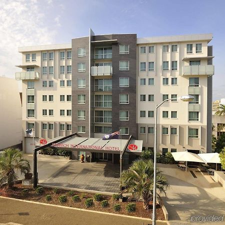 Metro Hotel Ipswich International Екстер'єр фото